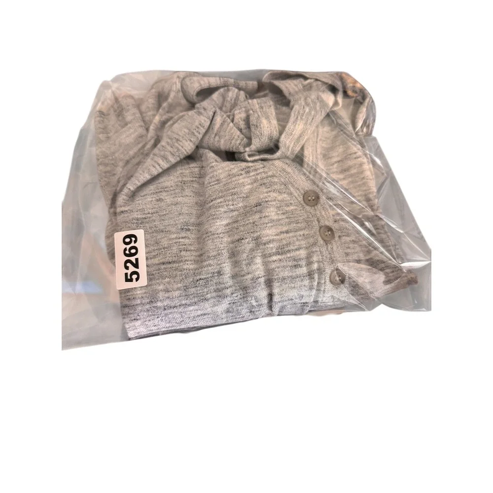 J. Crew Sweater Size M Heathered Gray V‎ Neck Button Front Cropped Capsule
